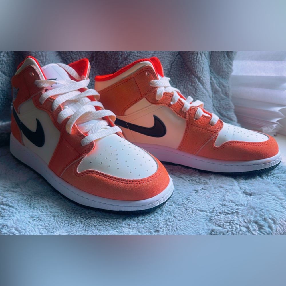Air Jordan 1 Mid size 5 Youth